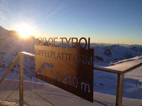 StubaierGletscher Aussichtsplattform TOPOFTYROL