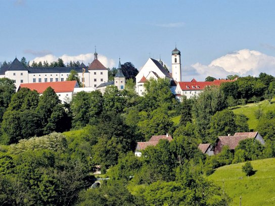 Schloss C Stadt Wolfegg