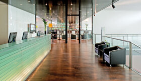 003InnsideDusseldorfSeestern-Reception