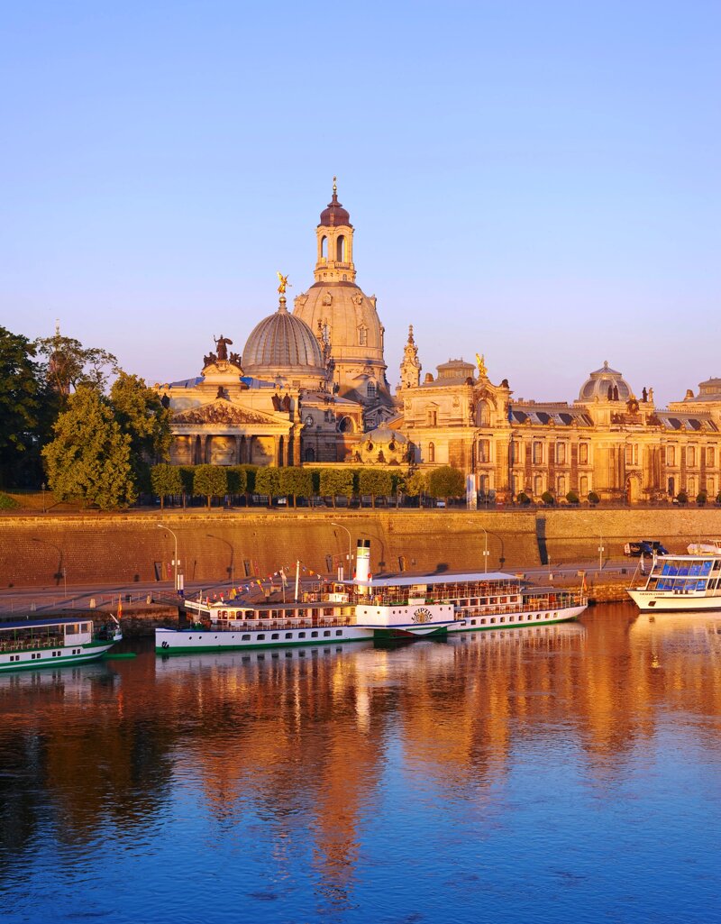 Brühlsche Terrasse an der Elbe