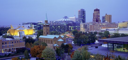 Potsdamer Platz abends c visitBerlin Wolfgang Scholvien
