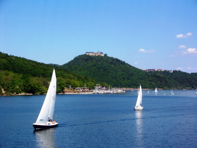 Der Edersee – Blick über das ruhige Wasser