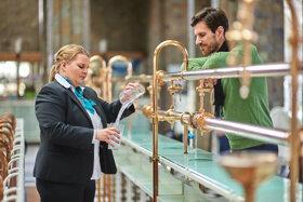 Beratung Heilwasser (c) Bayer. Staatsbad Bad Kissingen GmbH Foto Heji Shin