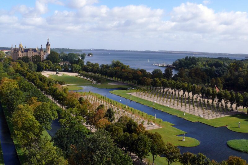 Seenlandschaft am Schlossgarten Schwerin
