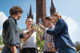 2015-08-21 Wiesbaden Hessen-Agentur Blofield D800 8175