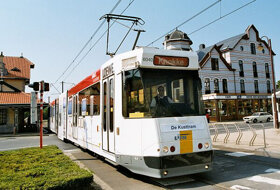 De Haan Haltestelle Küstenstraßenbahn 04