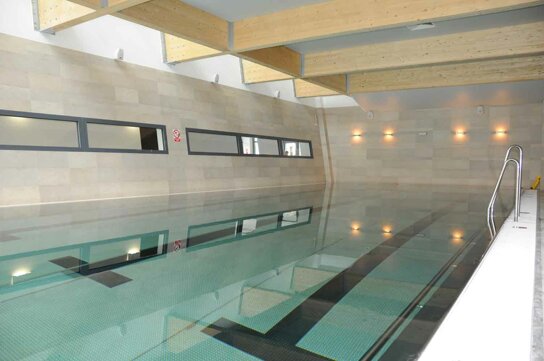 Indoor-Pool