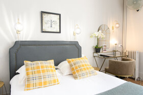 305 LIT ET BUREAU BIS