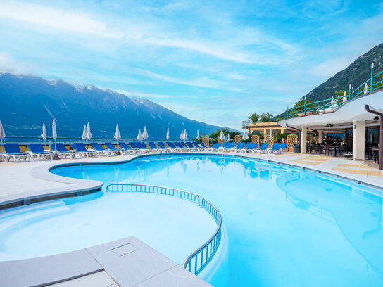 HotelCristina NuovaPiscina (2)