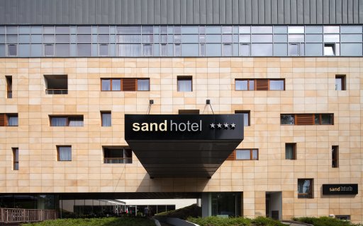 Royal Tulip Hotel Sand