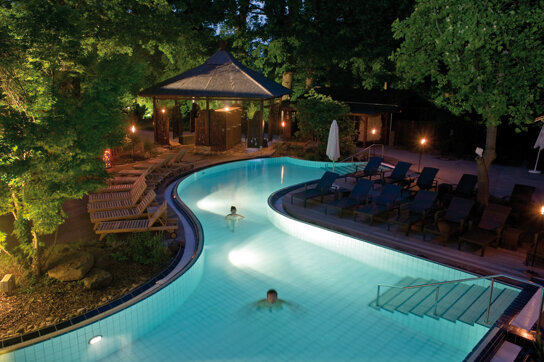 Sauna Außenpool © Bali Therme