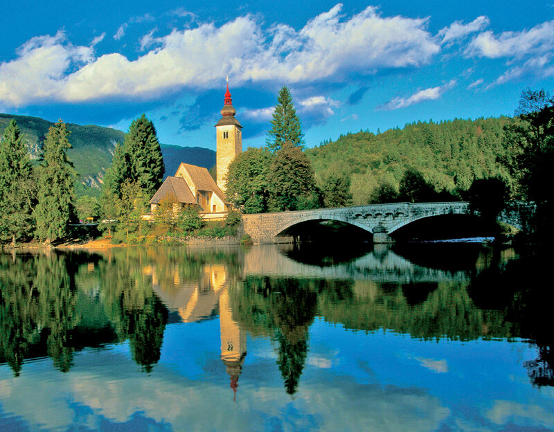 Kirche St. Johannes am Bohinjer See