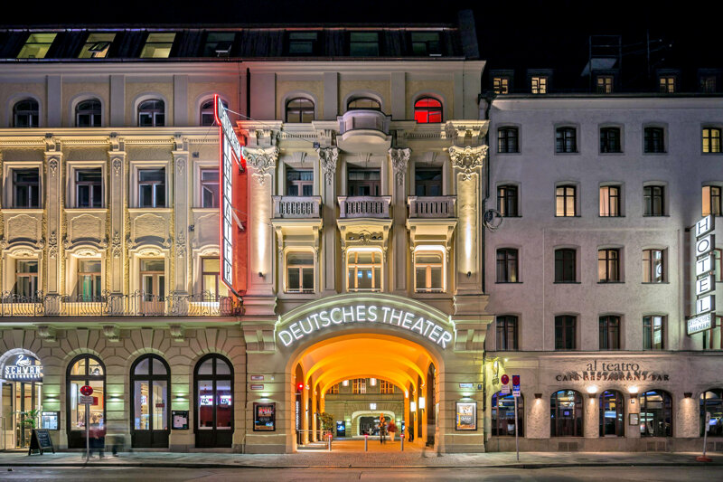 Deutsches Theater München von außen