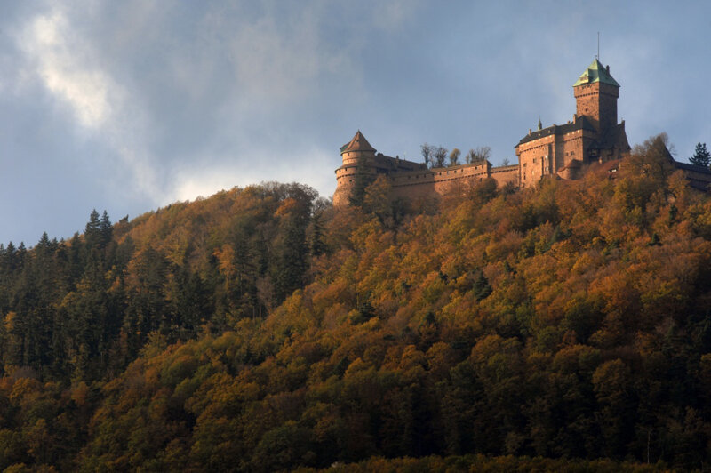 Schloss Hohkönigsburg Chateau du Haut-Koenigsbourg Ansicht aus dem Tal