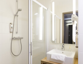 ibis De Haan  Badezimmer 01 Foto accor