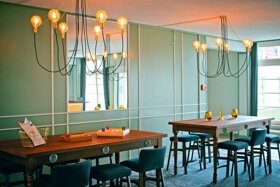 Vienna House Easy Castrop Rauxel, Bar und 2020