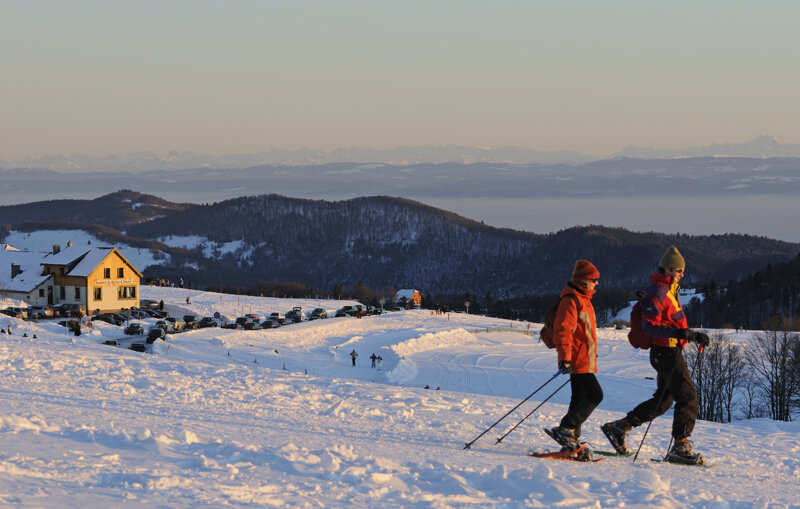 Schneeschuhwandern in den Bergen