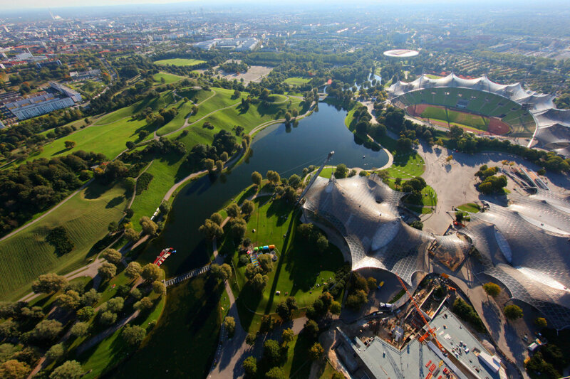 Olympiapark München – Zeltdach und Olympiasee