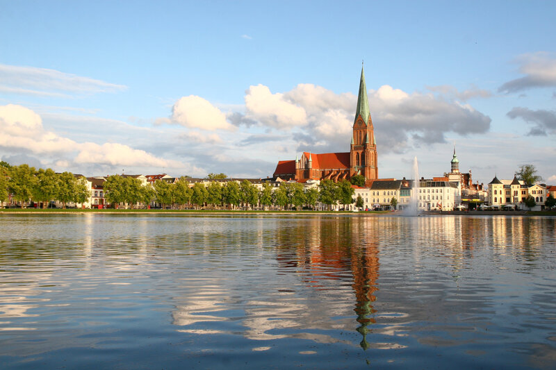 Altstadt Schwerin mit Dom und Pfaffenteich