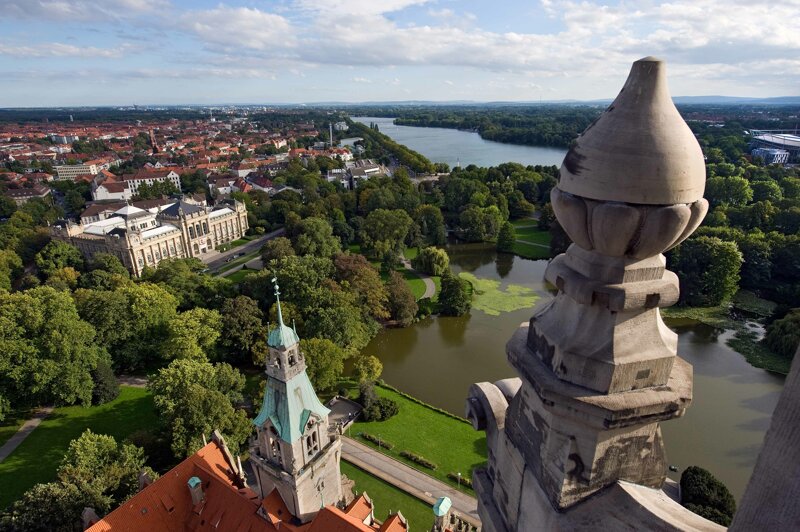 Hannover Stadtansicht Rathauskuppel Luftperspektive