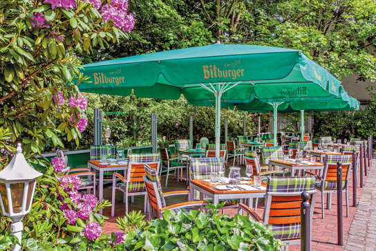 Terrasse mit Bestuhlung