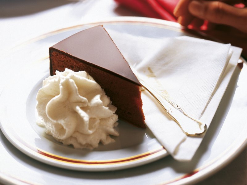 Wiener Küche: Sachertorte – ein Stück österreichische Kulinarik