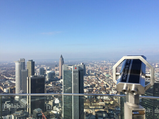 Main-tower-aussicht-visitfrankfurt-petra-winter 1