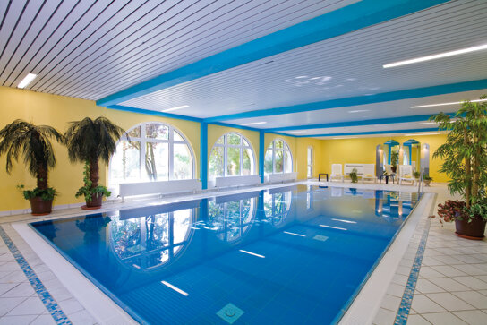 Indoor-Swimmingpool