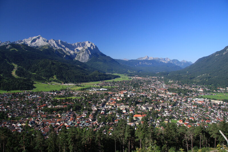 Garmisch-Partenkirchen aus der Vogelperspektive