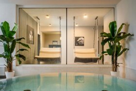 Wellness Schwebeliegen