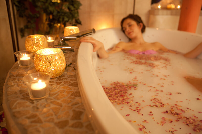 Frau in der Badewanne im RappSoDie Bad Rappenau