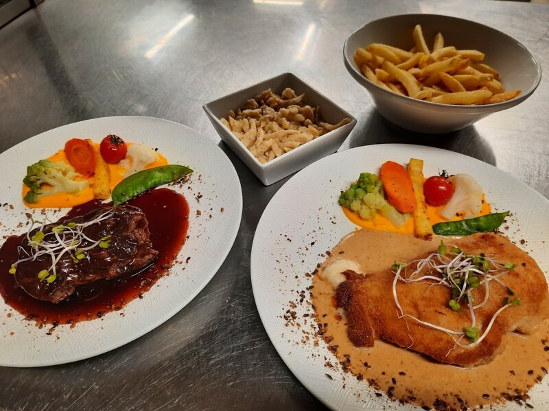 Essen auf dem Keller