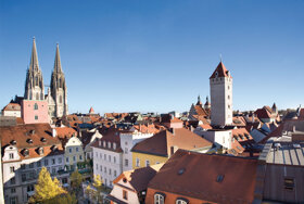 Daecherblick mit Dom Copyright Regensburg Tourismus GmbH