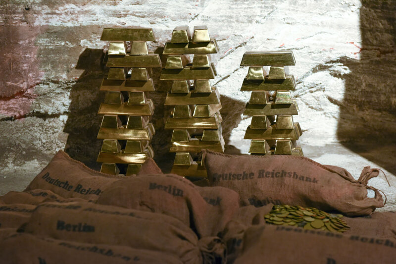 gestapelte Goldbarren