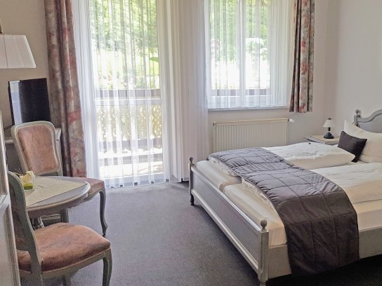 Doppelzimmer mit Sitzecke