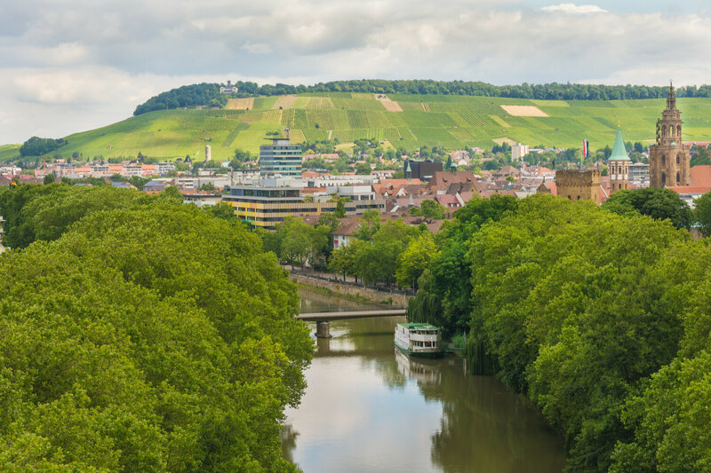 Blick auf Heilbronn und den Neckar