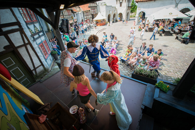 Kinder bei einer Show