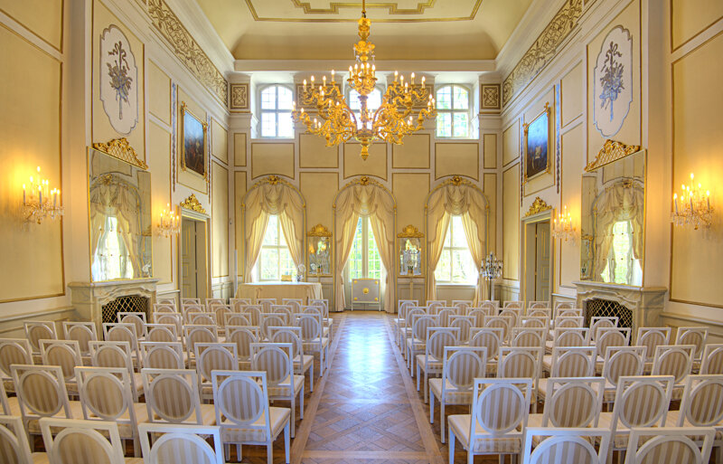 der berühmte Spiegelsaal auf Schloss Rammenau