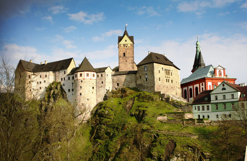 Hrad Loket – Gesamtansicht der Burganlage in Böhmen