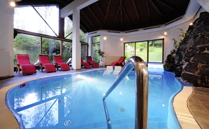 Wellness-Felsenbad im Alpencamp Kötschach-Mauthen
