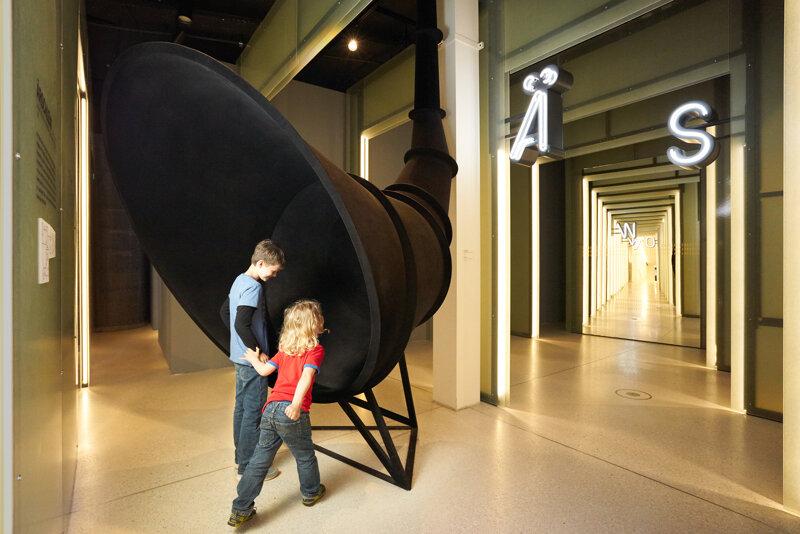 GRIMMWELT Kassel – interaktive Ausstellung zu Märchen und Sprache
