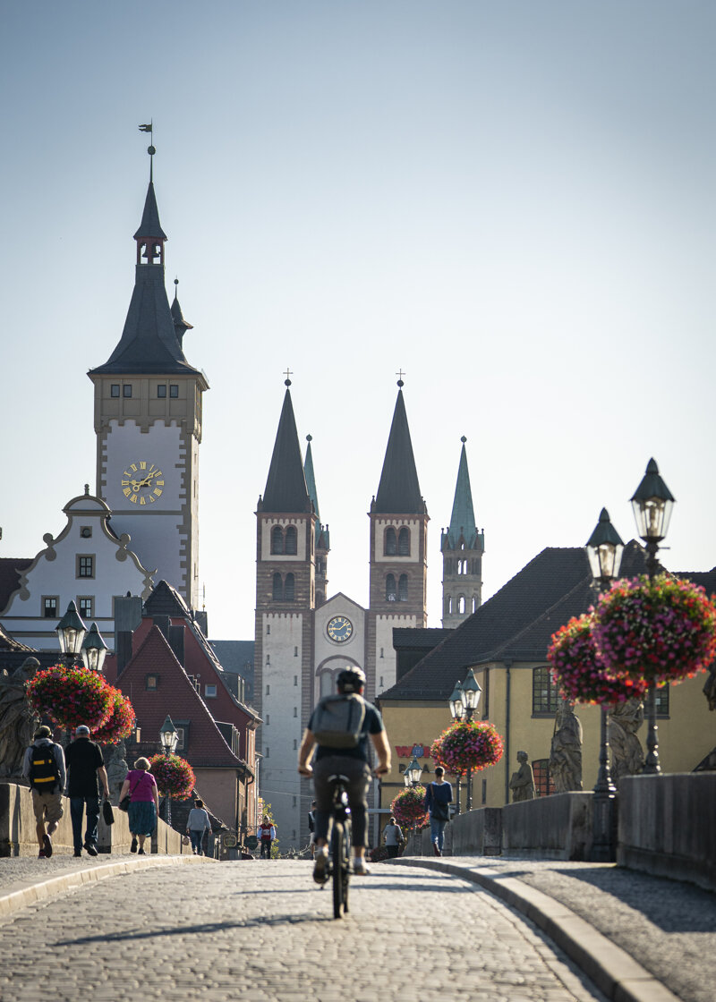 Würzburg – Festung Marienberg und Alte Mainbrücke am Main