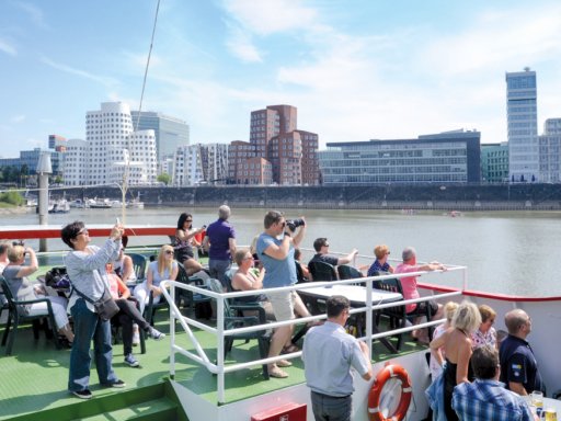 Schifffahrt oder Rheinturm: Düsseldorf entdecken!
