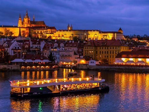 Romantik auf der Moldau: Ihr Schiff wartet schon  