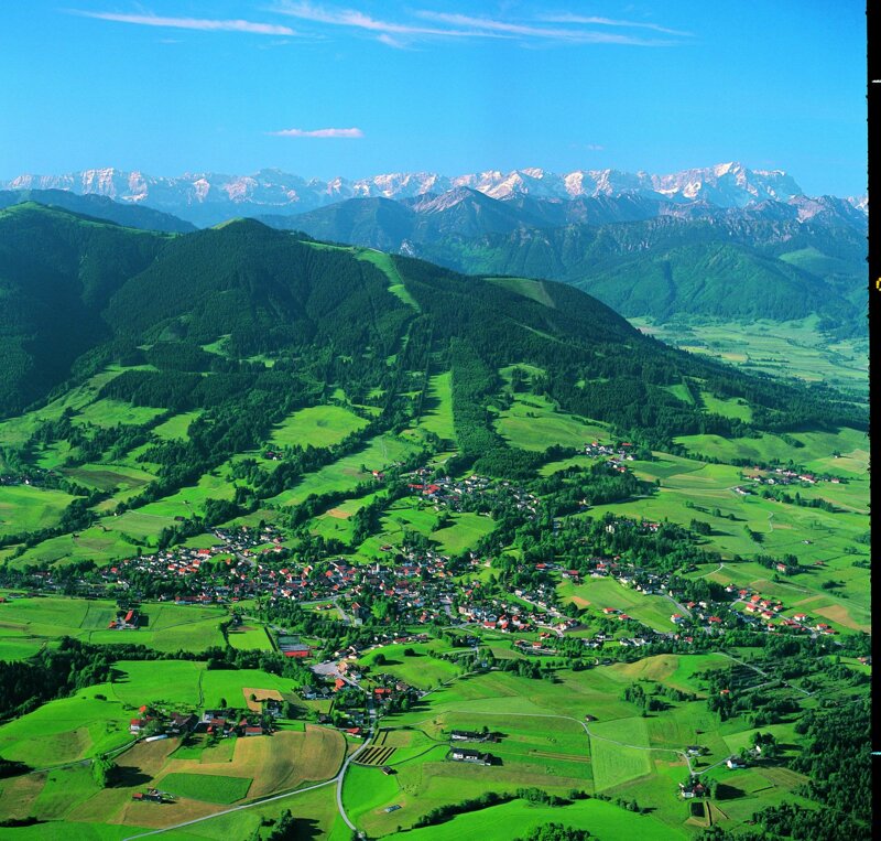 Luftaufnahme Bad Kohlgrub in den Ammergauer Alpen