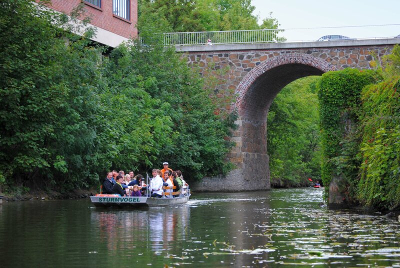 Karl-Heine-Kanal mit Boot