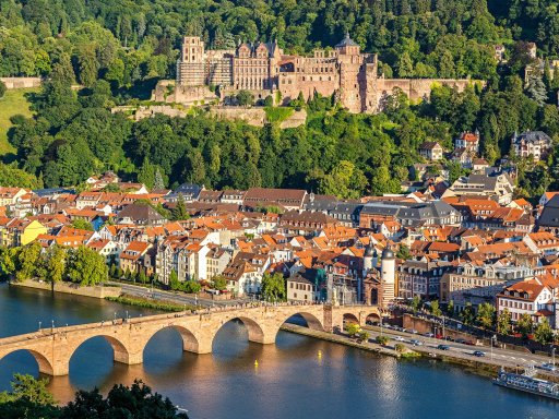 Schloss Heidelberg und Top-Hotel in Mannheim