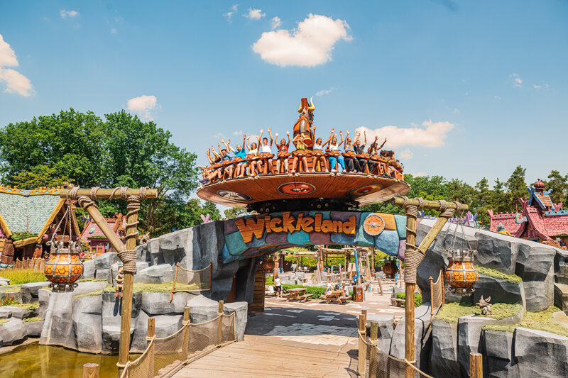 Wikingerfiguren in Lebensgröße