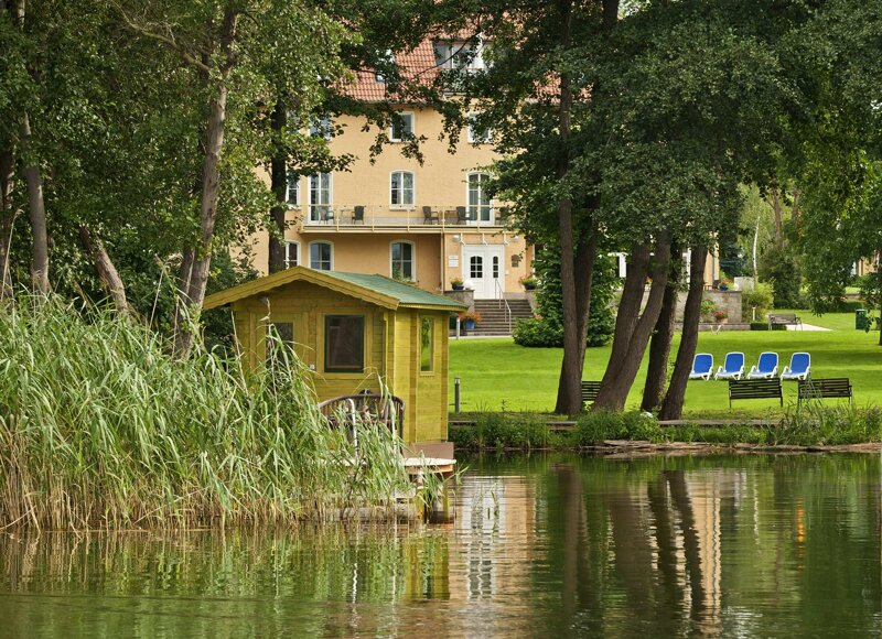 BEST WESTERN Seehotel Frankenhorst Außenansicht mit Seesauna
