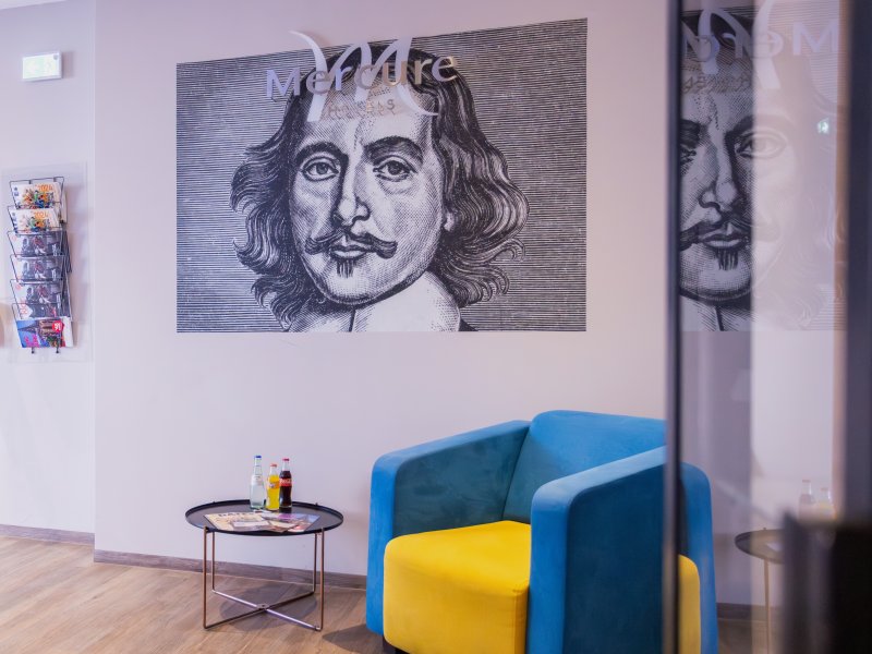 Eingangshalle mit Rezeption